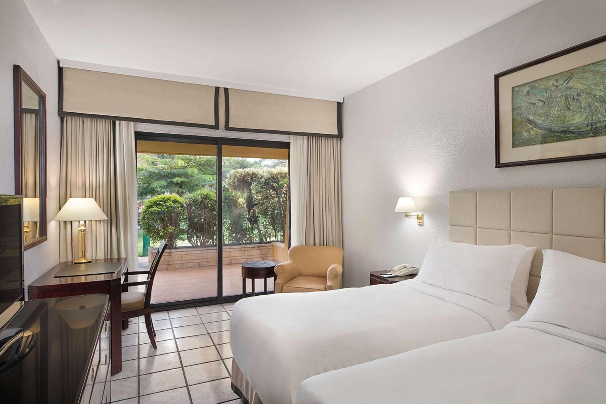 Hilton Cairo Heliopolis Hotel Exterior foto